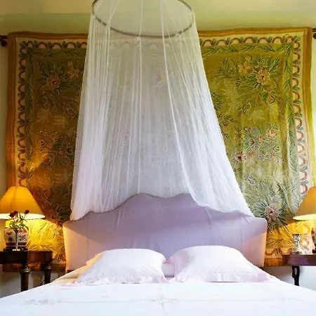 Bastia Sleeps 11 * Rovolon