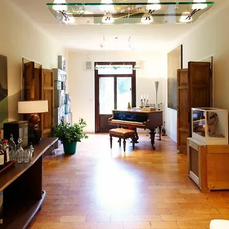 Bastia Sleeps 11